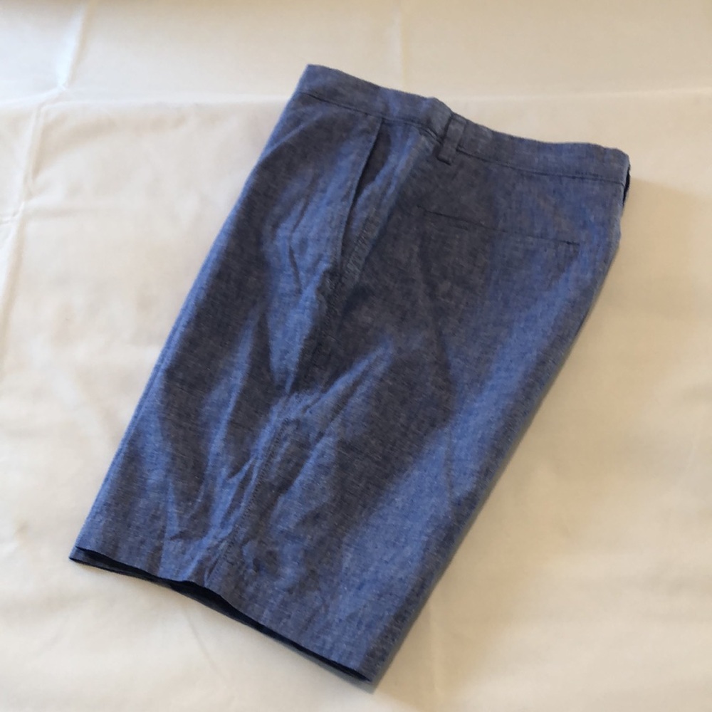 Men’s Banana Republic chambray linen shorts